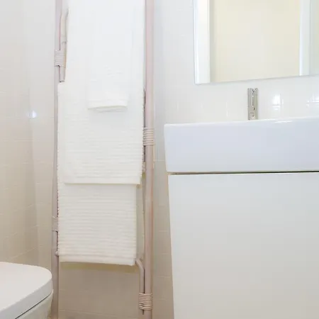 Apartment Liiiving In | Garden Flat