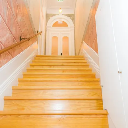 Liiiving In | Garden Flat Apartment