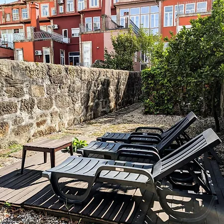 Liiiving In | Garden Flat * Porto