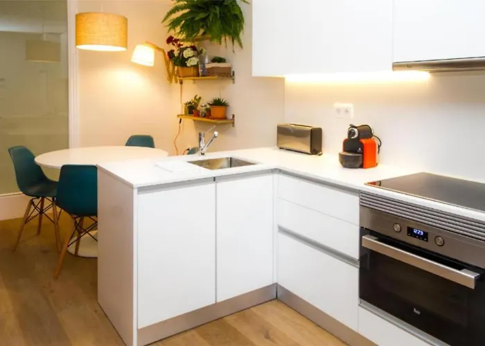 Liiiving In | Garden Flat * Porto